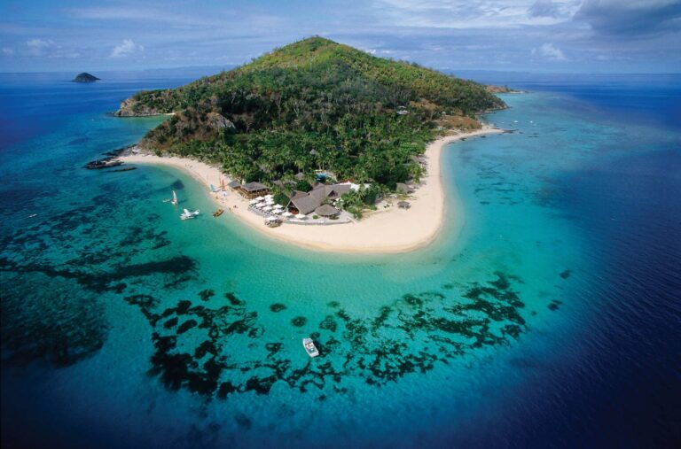 Castaway Island, Fiji Resort